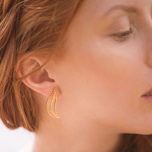 Aretes de Filigrana Momposina en plata chapados en oro de 24 kilates. Filigree Jewelry. #IAMDAILA.