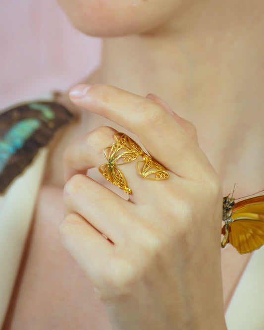 Anillo Juntas Mariposas en Filigrana
