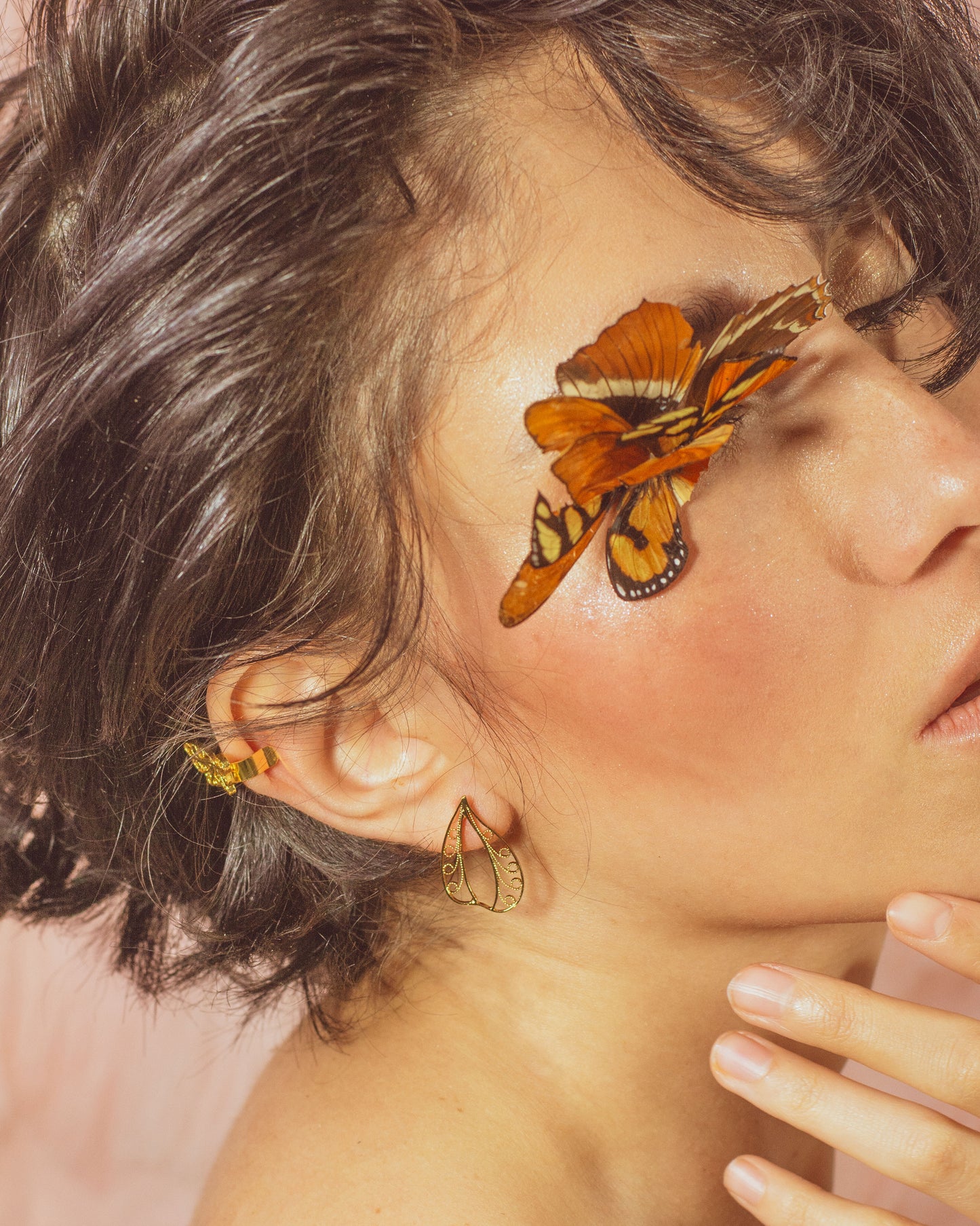 Aretes Topo Petalo de Mariposa en Filigrana
