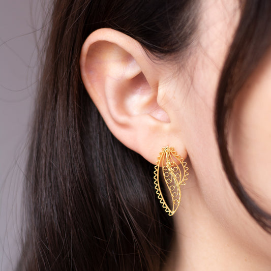 Aretes en filigrana momposina elaborados en plata 9.80 con chapado u oro rosado y protección en laca cataforética