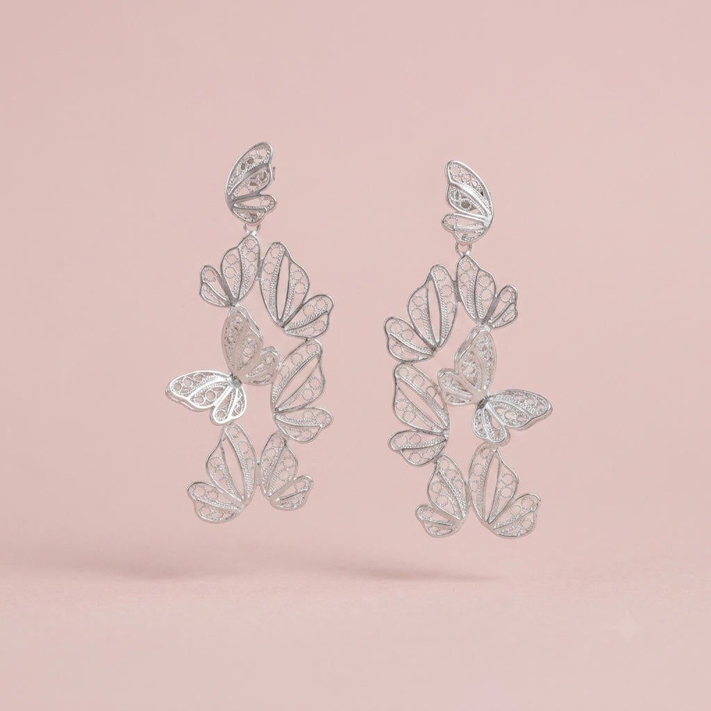 Pendientes Percha de Mariposa Alada en Filigrana