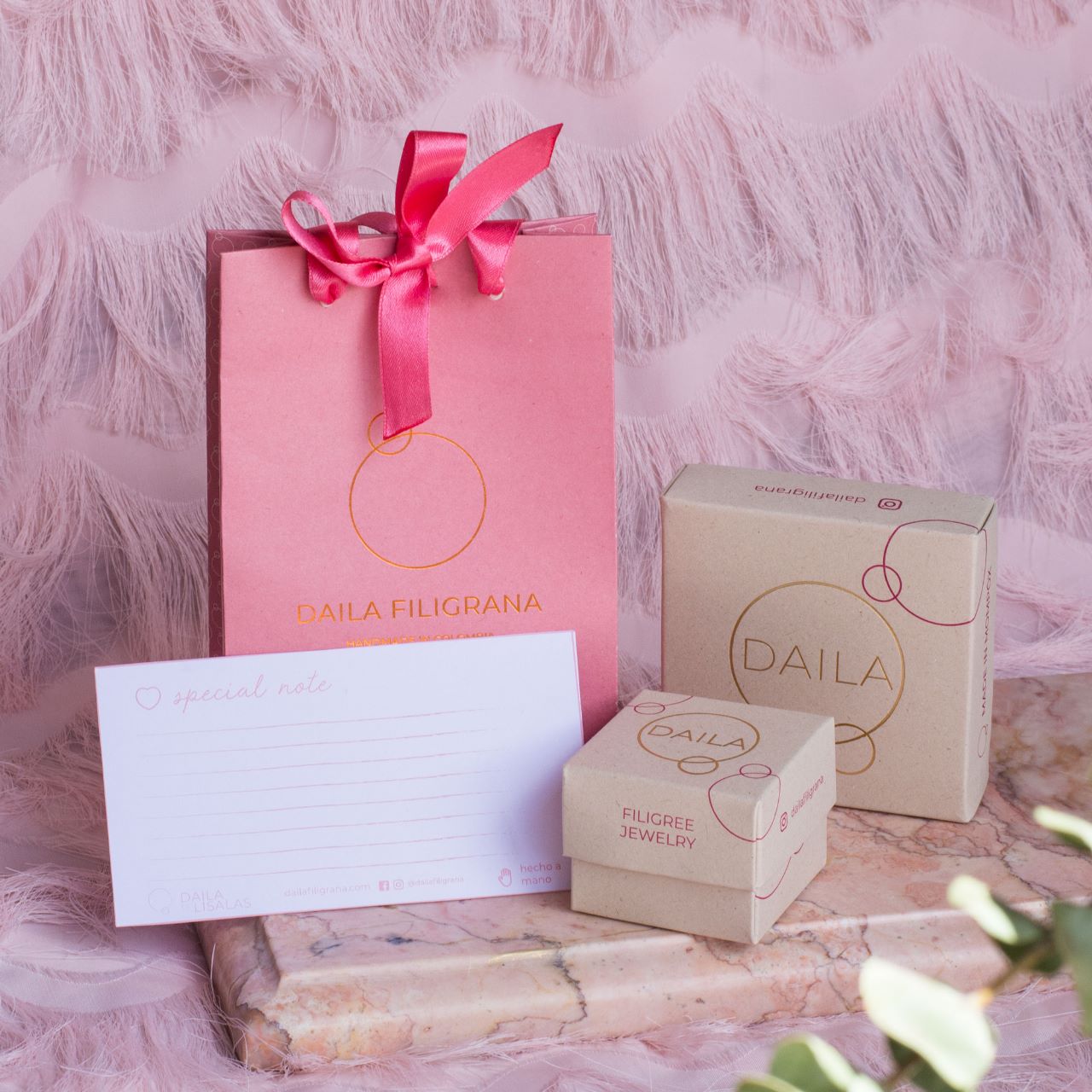 Aretes Alas de Mariposa Mediano en Filigrana