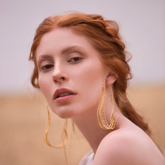 Aretes de filigrana momposina en plata chapados en oro de 24 kilates. Parte de la colección FW'19 ELYSIA,Filigree Jewelry. #IAMDAILA.