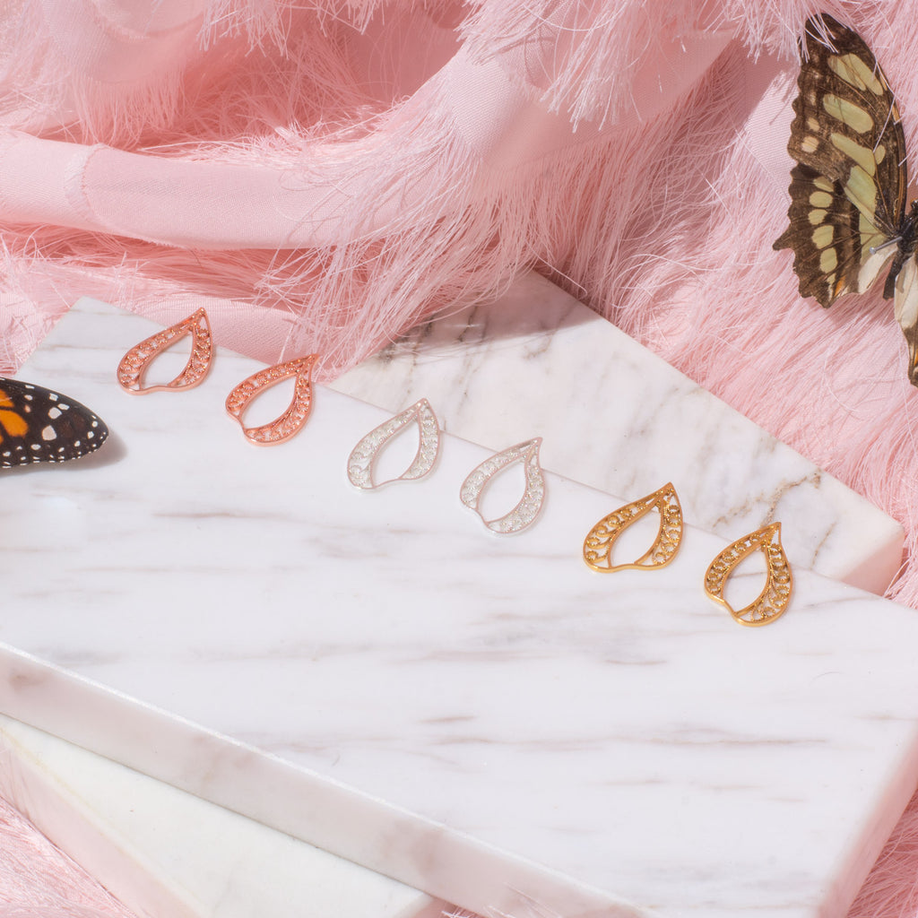 Aretes Topo Petalo de Mariposa en Filigrana