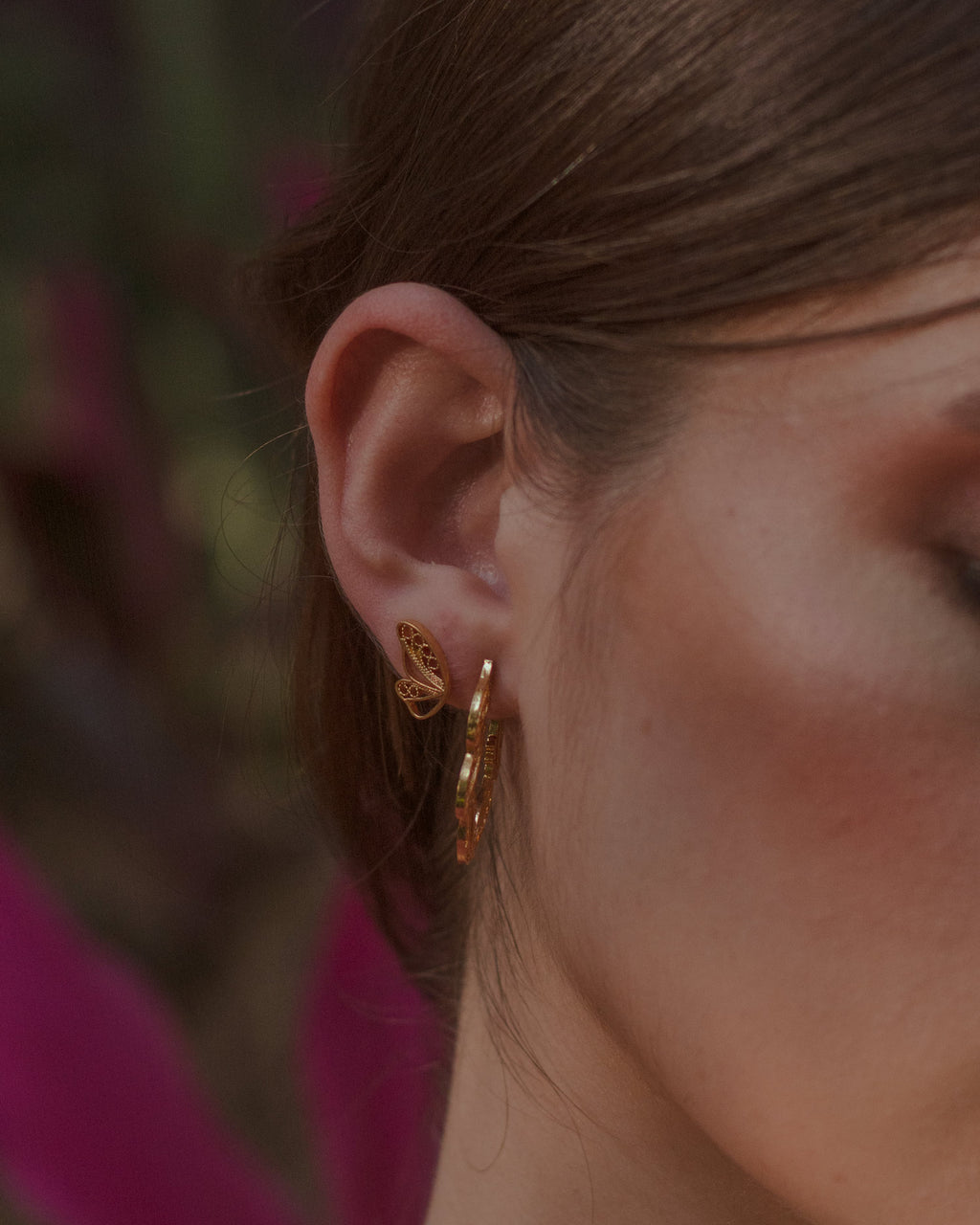 Aretes Topos Mini Media Mariposa en Filigrana