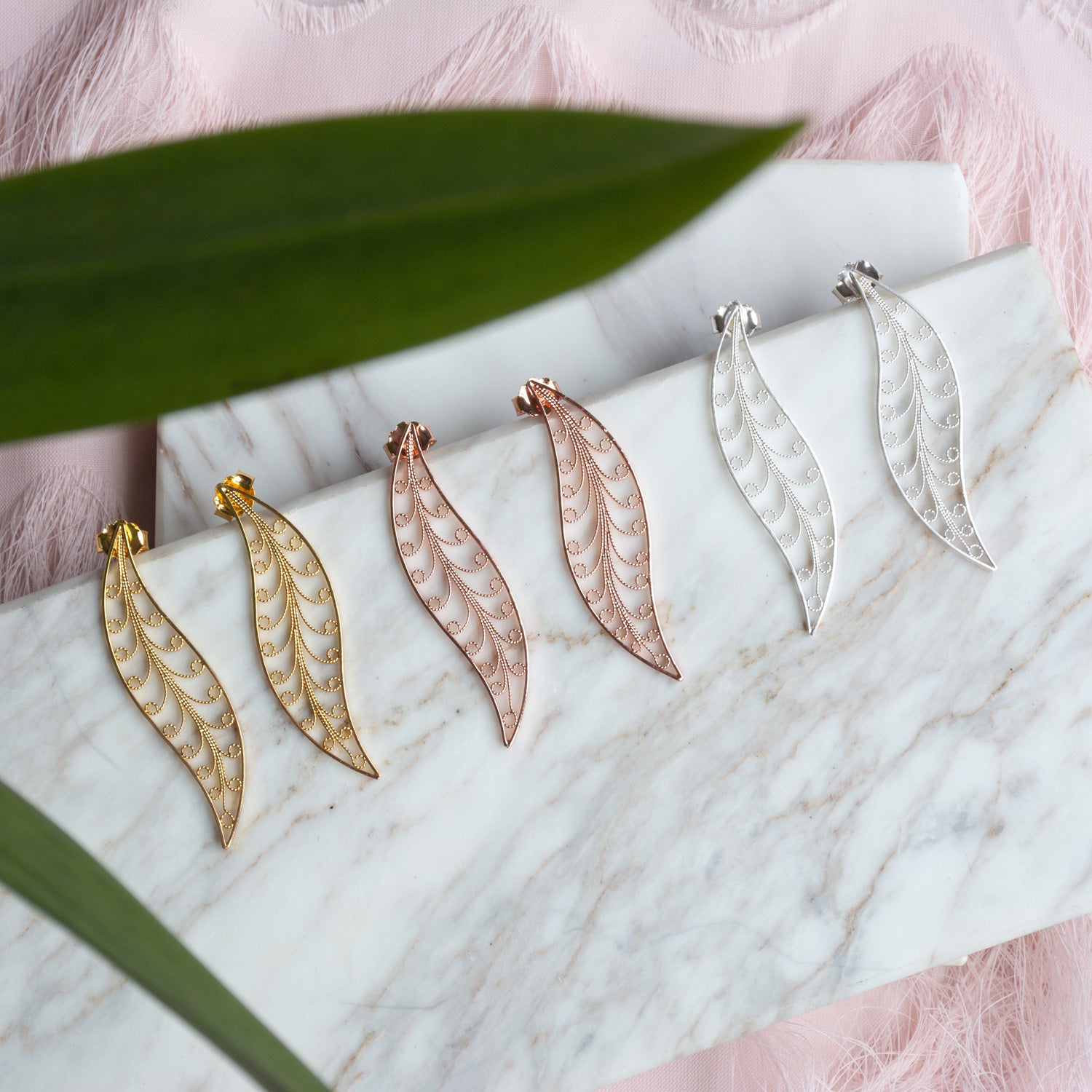 Aretes de Filigrana Momposina en Plata chapados en Oro de 24 kilates. Filigree Jewelry #IAMDAILA