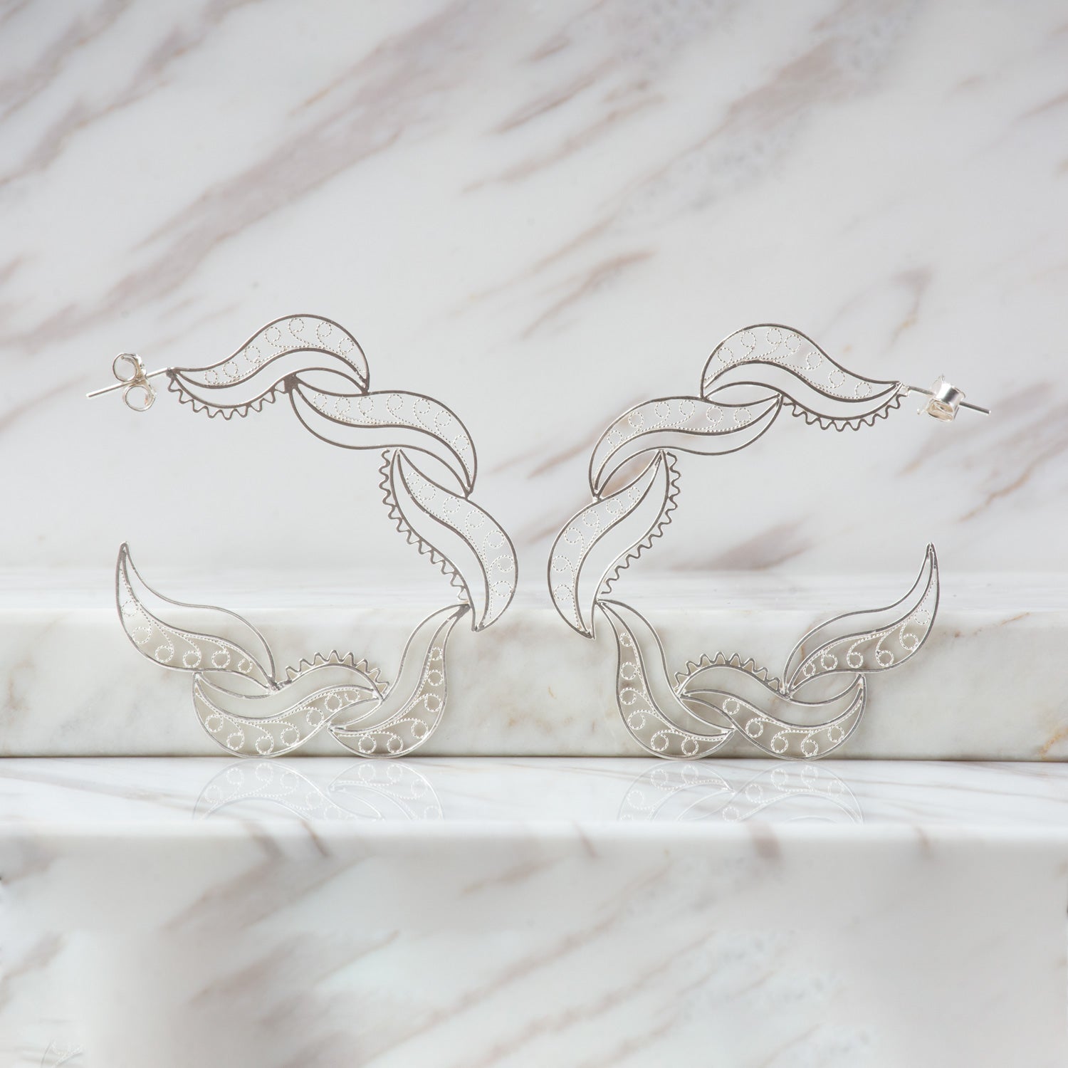 Aretes de filigrana momposina en plata . Parte de la colección FW'19 ELYSIA,Filigree Jewelry. #IAMDAILA.