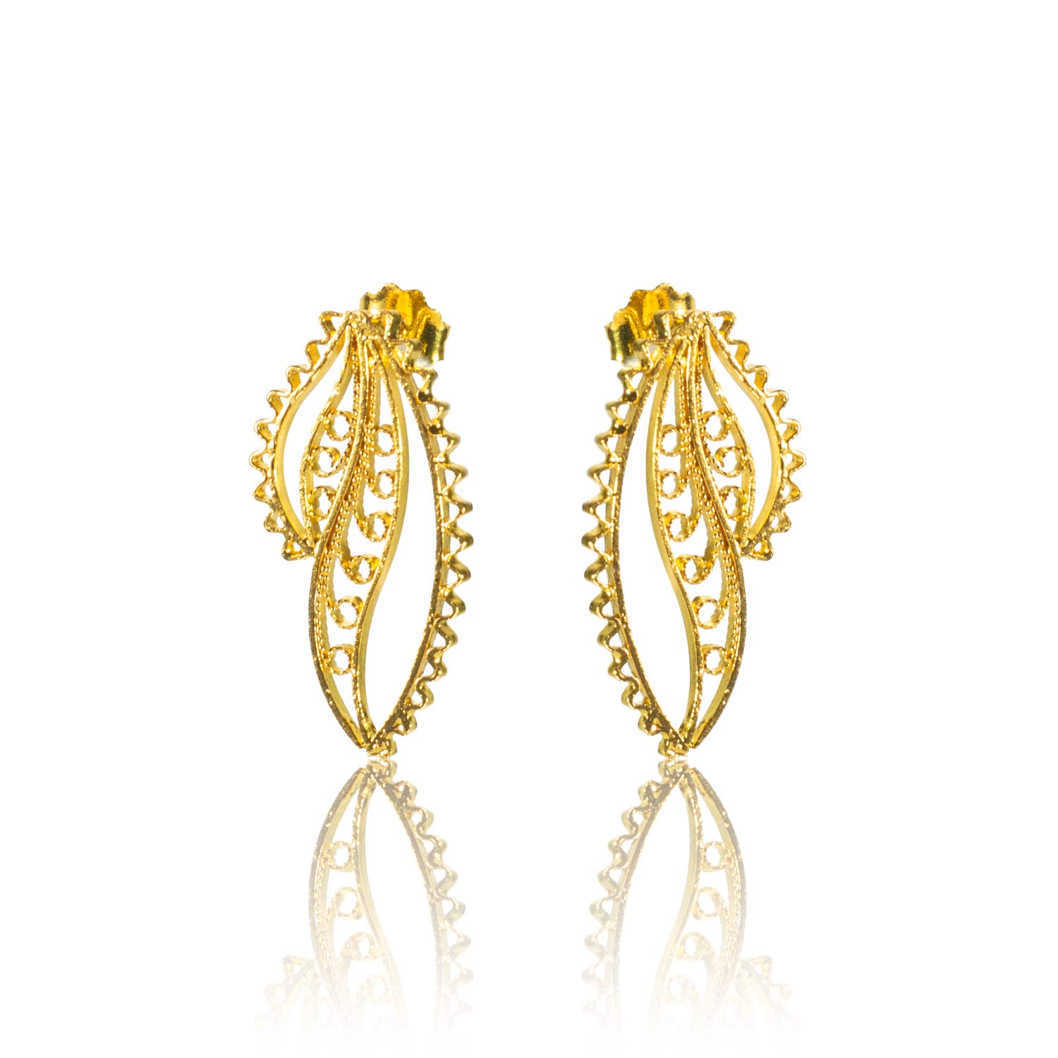 Aretes en filigrana momposina elaborados en plata 9.80 con chapado u oro rosado y protección en laca cataforética