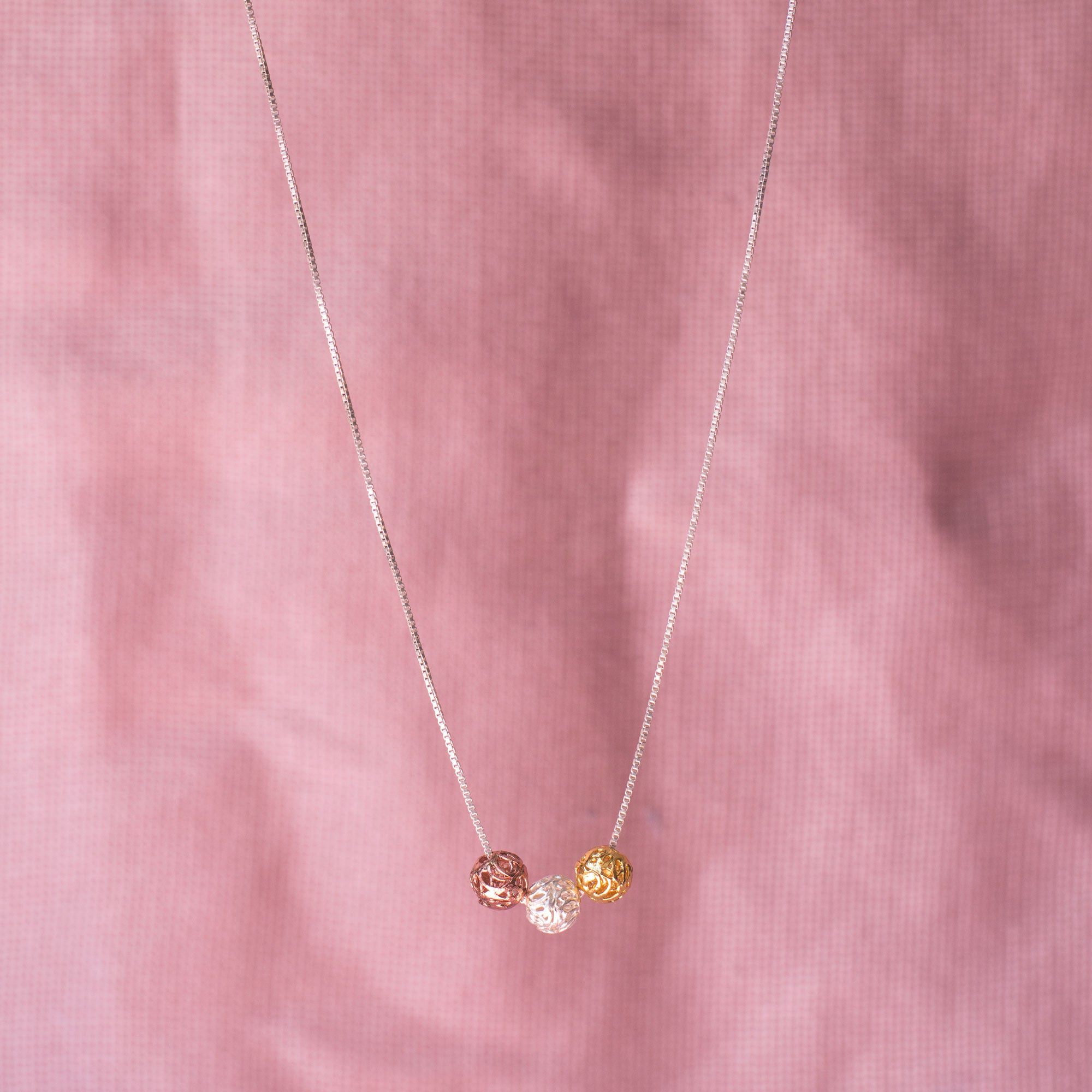Collar Tres Esferas Mini En Filigrana