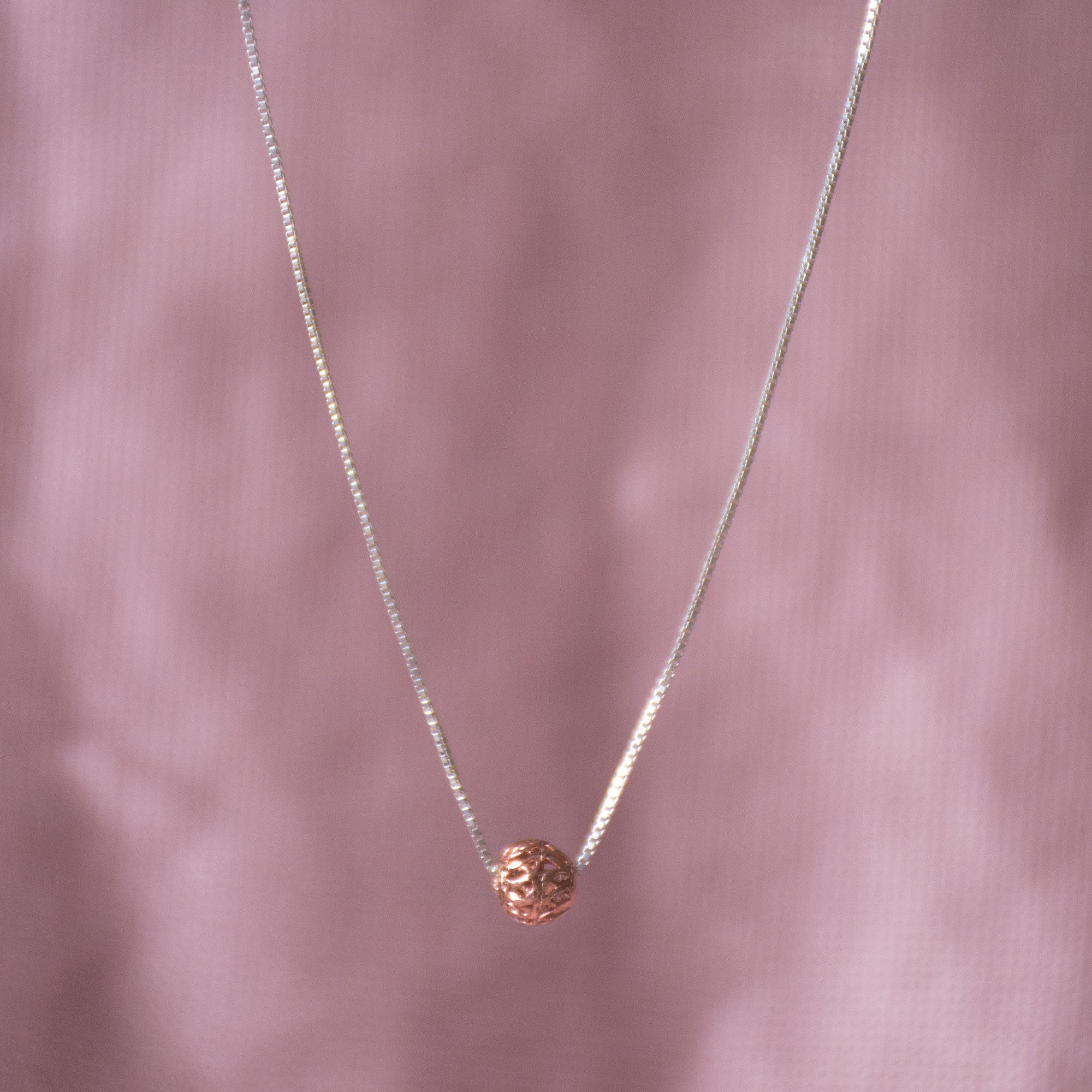 Collar Esfera Mini en Filigrana