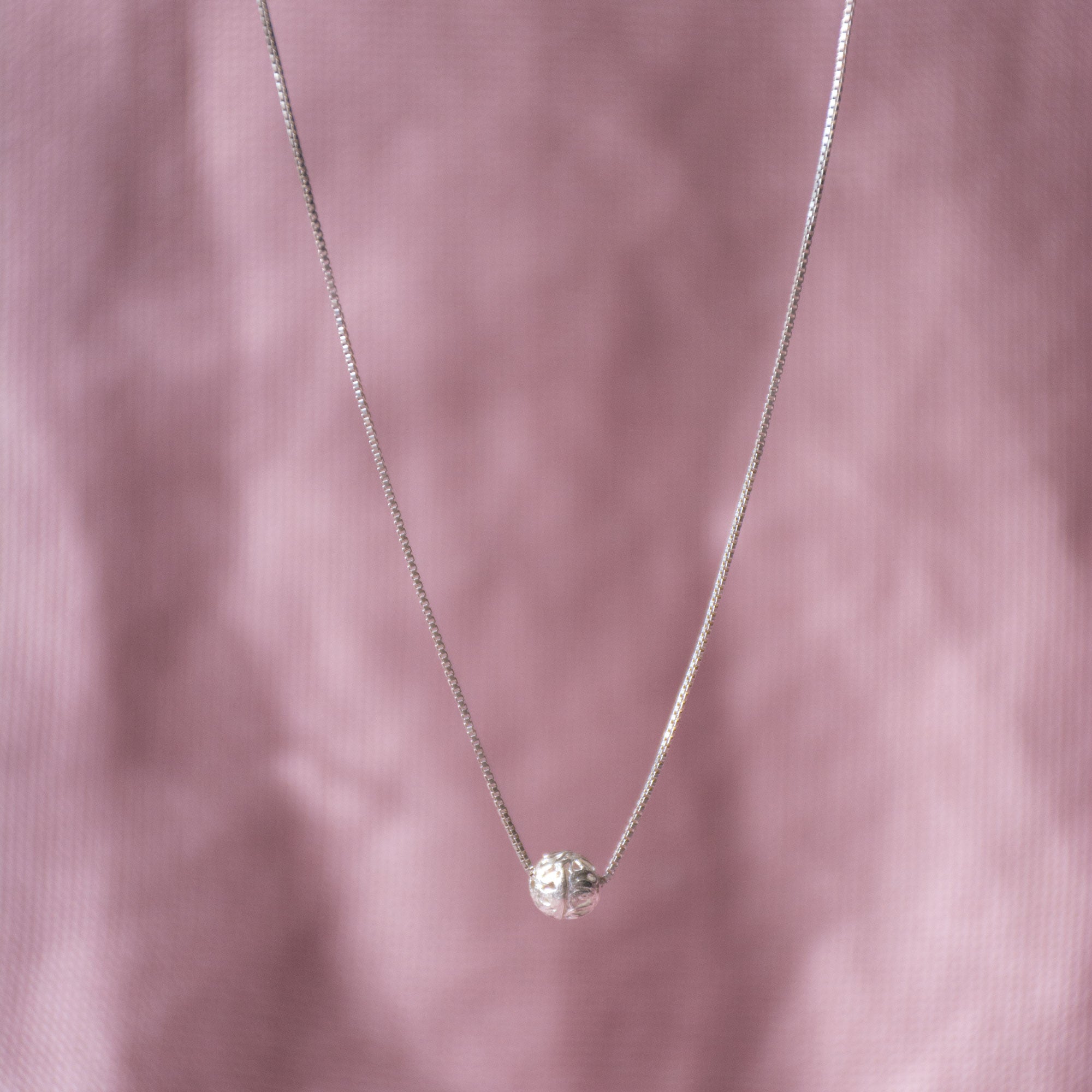 Collar Esfera Mini en Filigrana