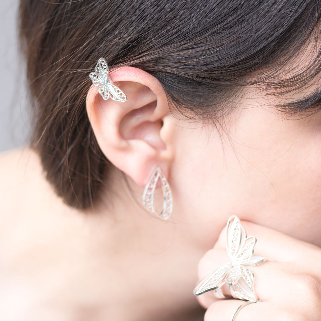 Aretes Topo Petalo de Mariposa en Filigrana