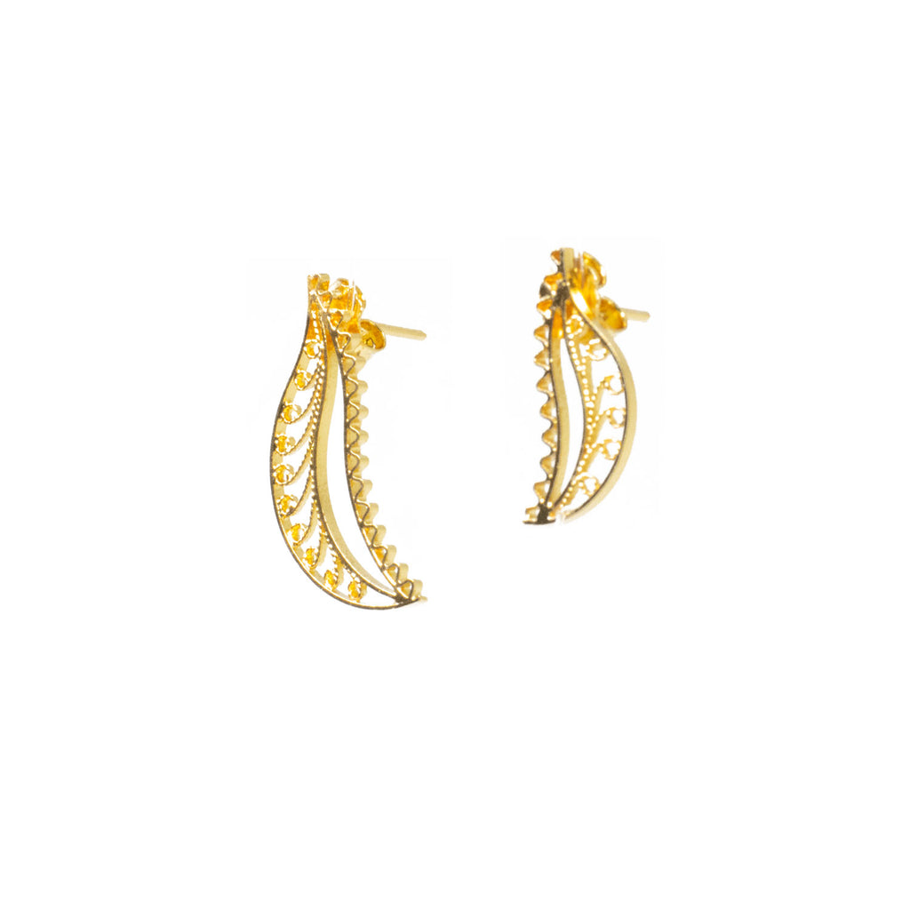 Aretes de filigrana momposina en plata chapados en oro de 24 kilates. Filigree Jewelry. #IAMDAILA.