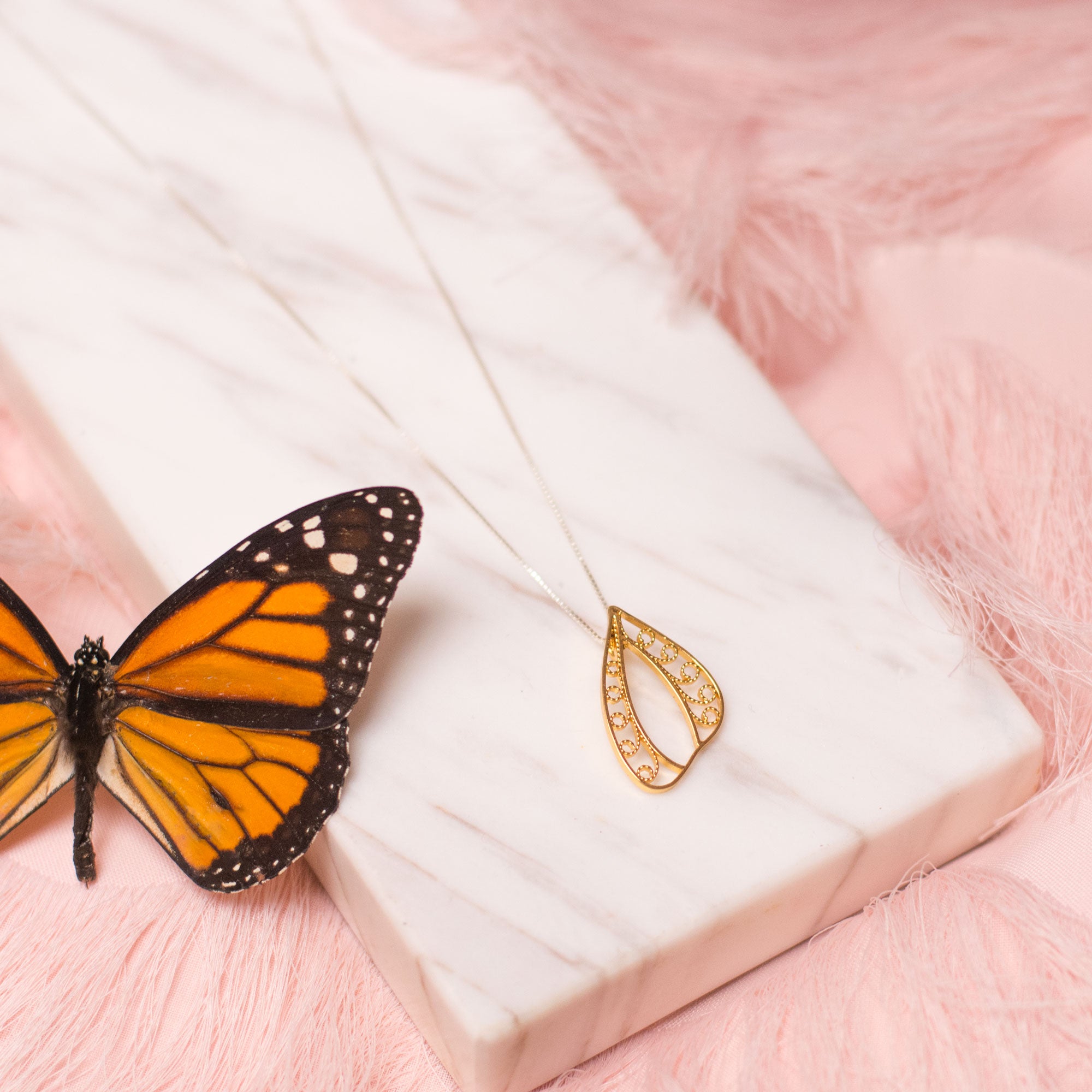 Gargantilla Petalo de Mariposa en Filigrana