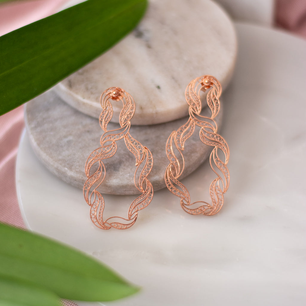 Aretes de filigrana Momposina en plata chapados en Oro de 24 kilates. Filigree Jewelry #IAMDAILA